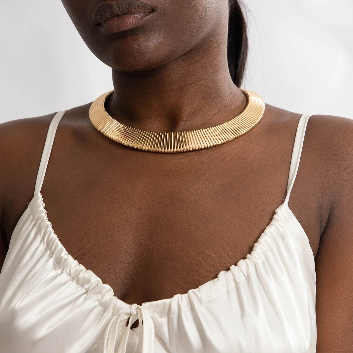 Tocona Vintage Exaggerated Gold Silver Colour Chunky Choker for Women Striped Collar Necklace with Adjustable Chain Jewelry