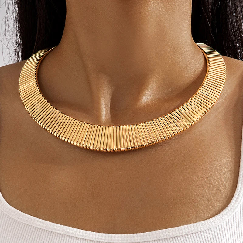Tocona Vintage Exaggerated Gold Silver Colour Chunky Choker for Women Striped Collar Necklace with Adjustable Chain Jewelry